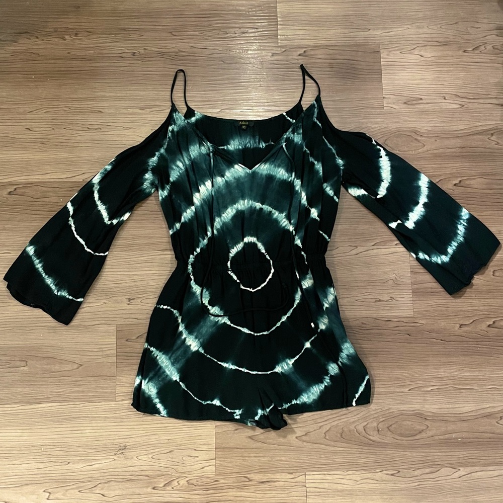 Blue & white tie dye short romper, small